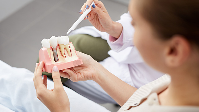 Kenneth W. Arida, DDS, PC | Teeth Whitening, TMJ Disorders and Preventative Program